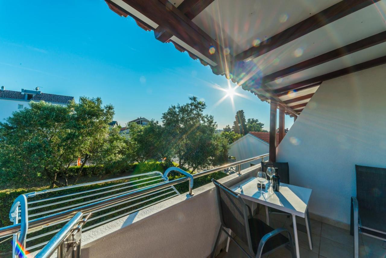 Apartments Keran Sukošan Kültér fotó