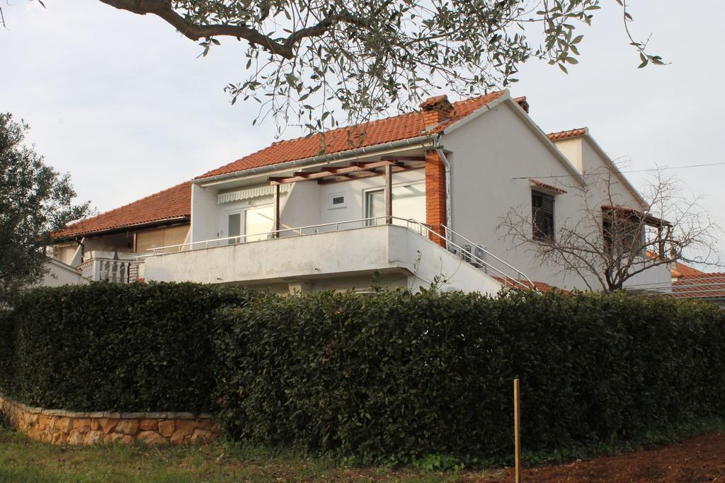Apartments Keran Sukošan Szoba fotó
