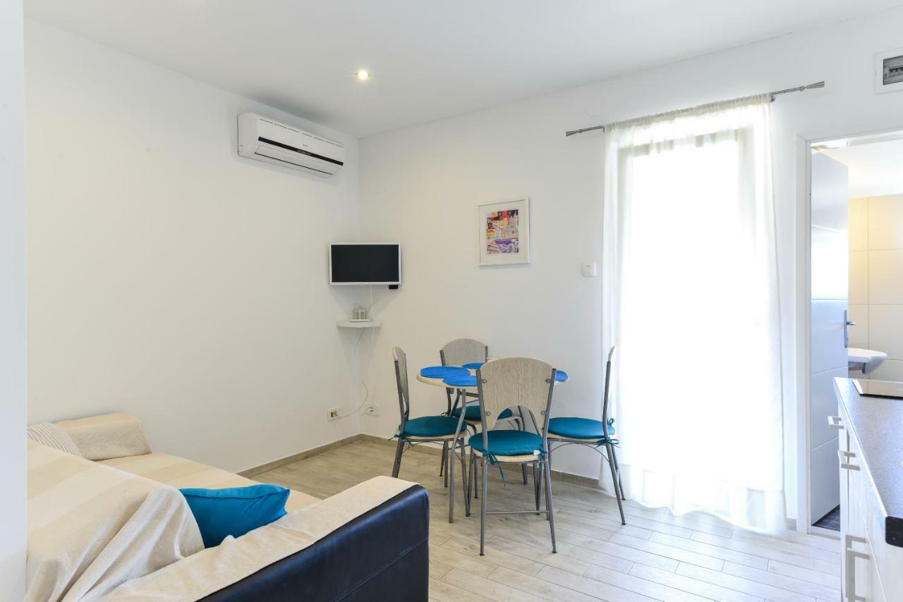 Apartments Keran Sukošan Kültér fotó