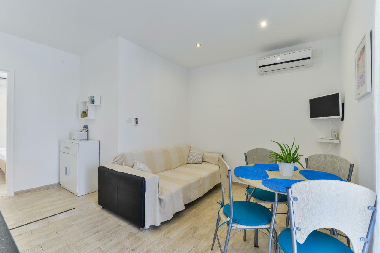 Apartments Keran Sukošan Kültér fotó