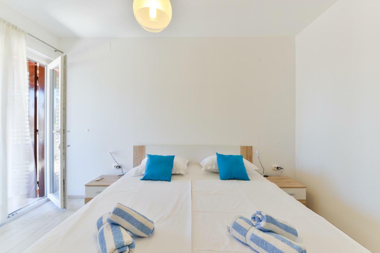 Apartments Keran Sukošan Kültér fotó