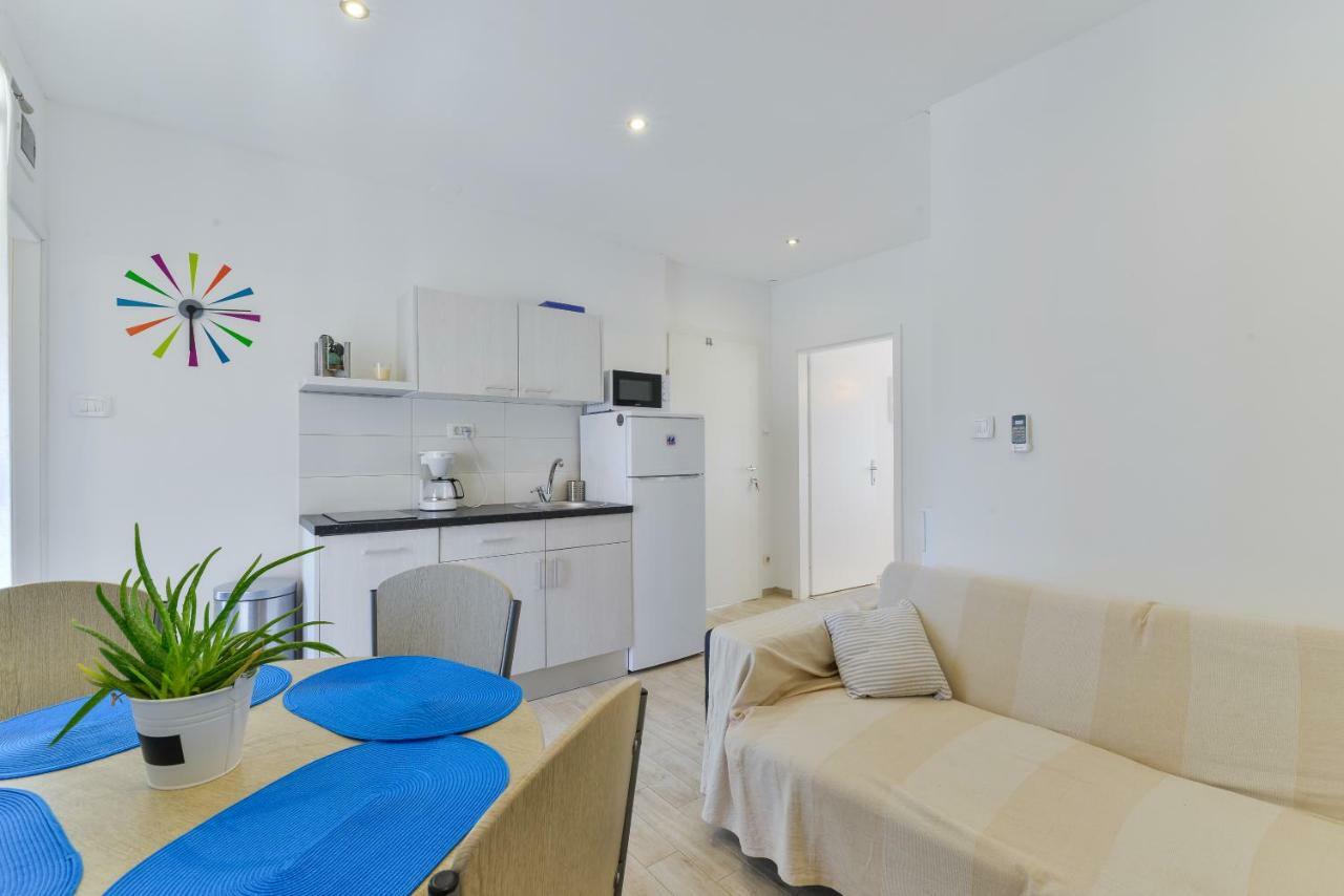 Apartments Keran Sukošan Kültér fotó